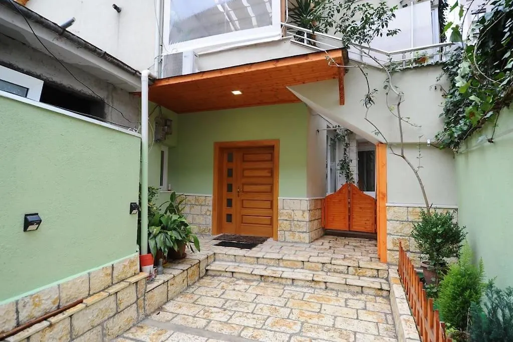 Grandpa House App.1 Apartment Tirana