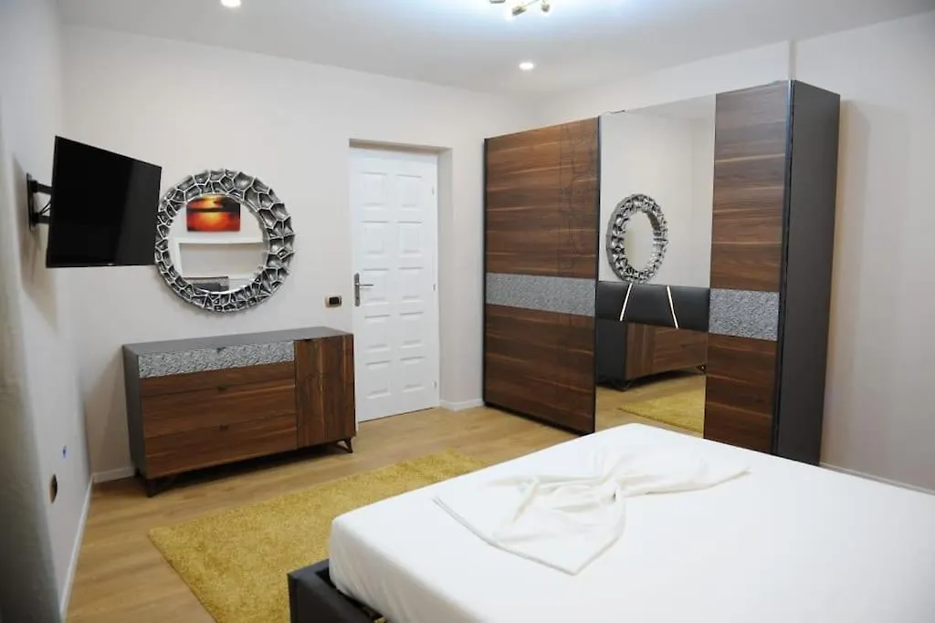 Grandpa House App.1 Apartment Tirana Albania